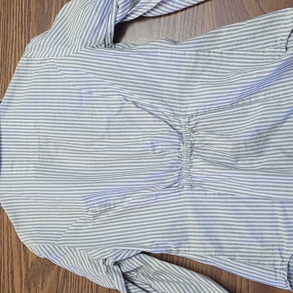 Gray Striped 3 Quarter Sleeve Button Up Shirt - Picture 4 of 5